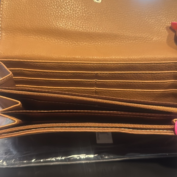 Kenneth Cole Reaction wallet - Picture 3 of 8